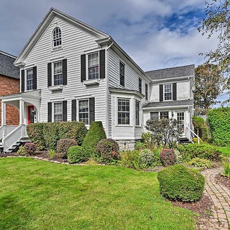 Unique And Historic Home Walk To Lake Champlain Plattsburgh Exterior foto